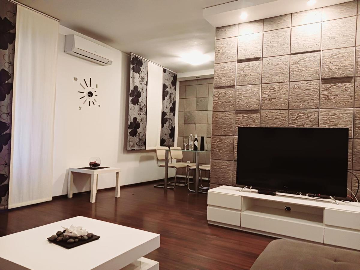 Familyhouse Apartman Pula